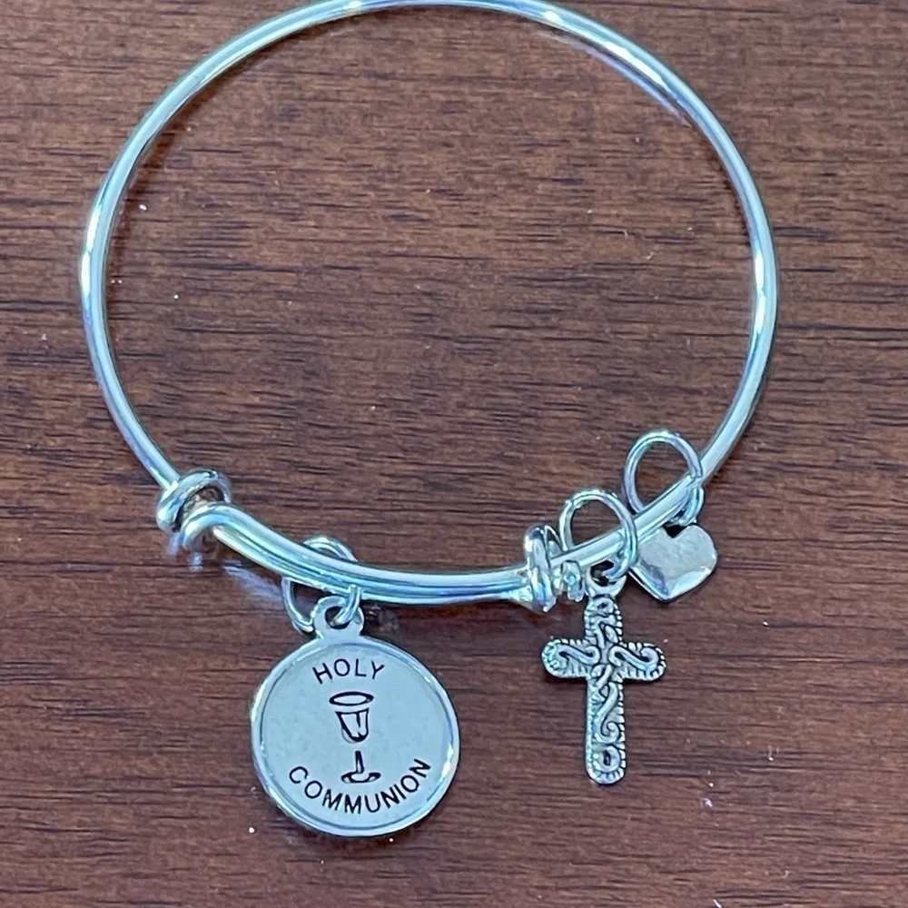 First Communion Bracelet with charms handmade NWOT